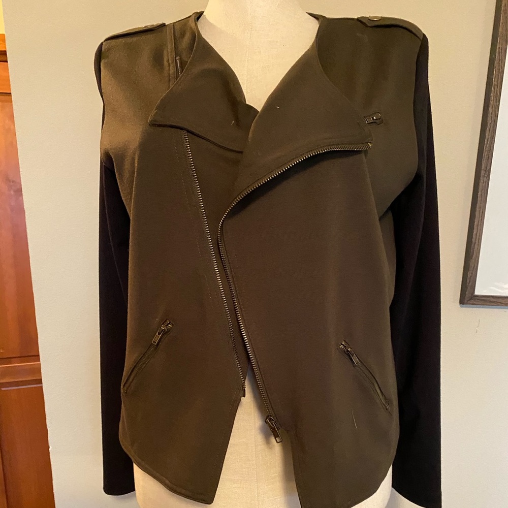 Women’s military jacket in olive and black. Worn twice